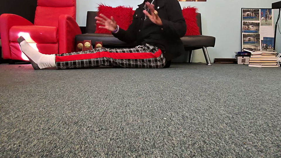 Leg flutters (medium)